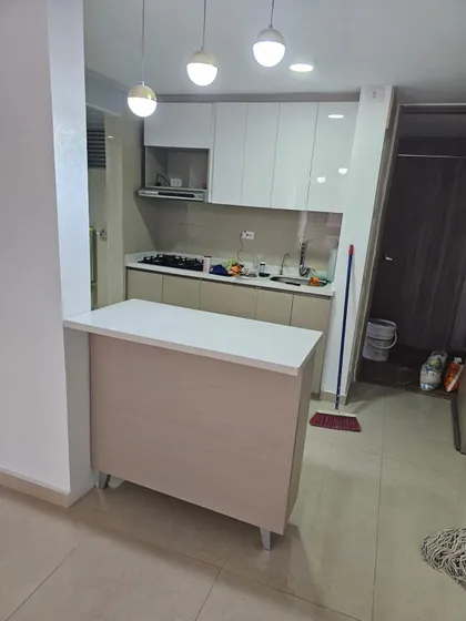 Apartamento Luminoso, Vista Hacia La Piscina, Colegios  Cerca, Centros Comerciales, La Mejor Ubicacion De Soledad. 