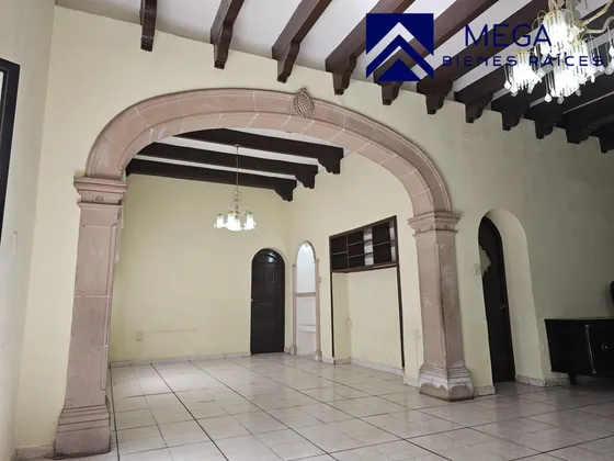 Casa Con Local Comercial En Venta En Fracc. Del Lago Durango