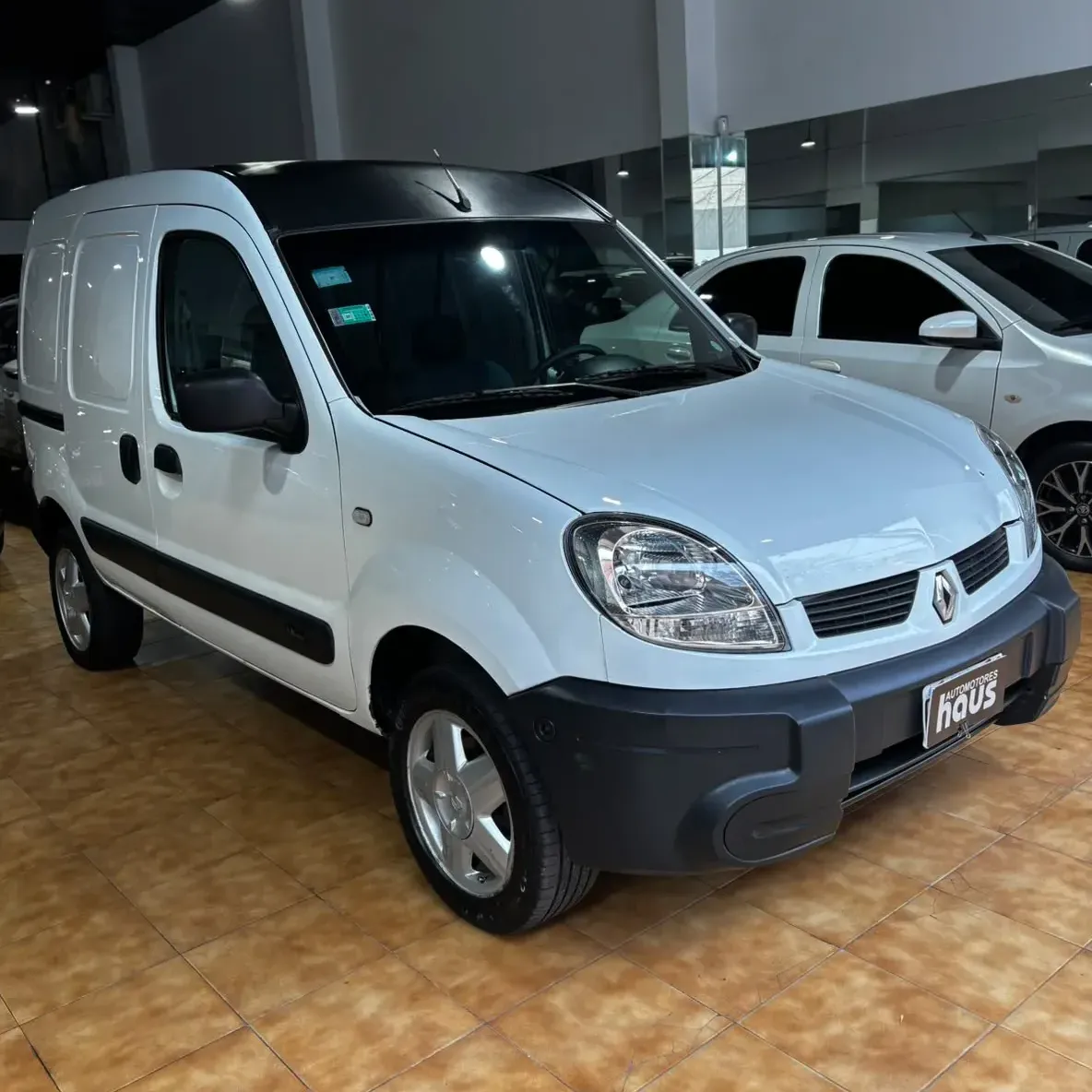 Renault Kangoo 1.6 2 Furgon CONFORT 1.6 CD AA DA SVT 1PL (600KG)
