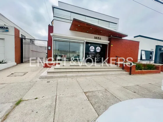 Arriendo Propiedad Comercial En Av El Santo