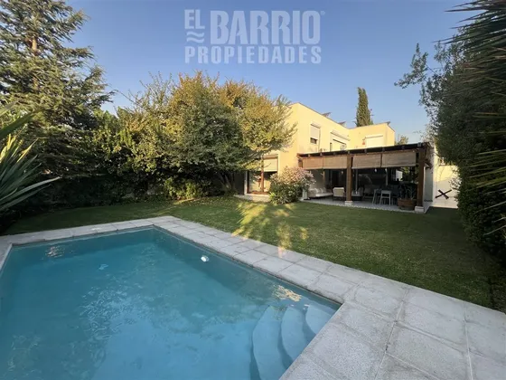 Casa En Venta En Piedra Roja, Chicureo