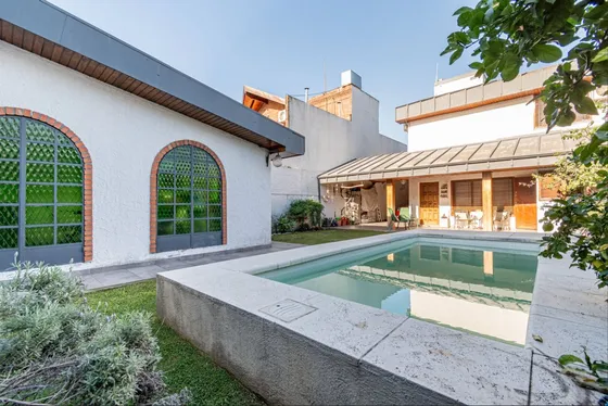 Venta Casa Ramos Mejía Jardín Quincho Pileta Coch