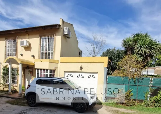 Departamento En Complejo De Moreno