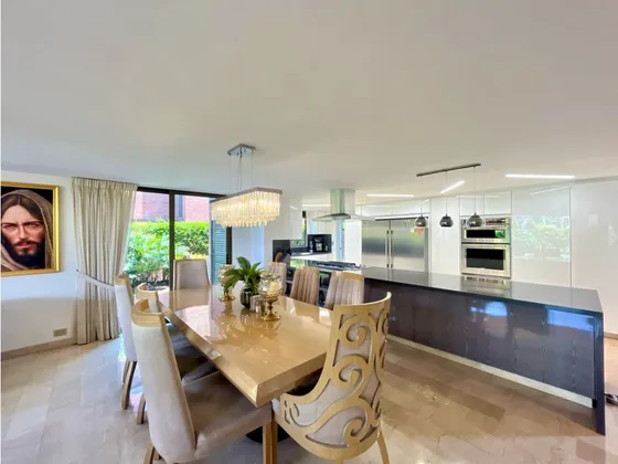 Venta De Casa En La Loma De Los Benedictinos- Envigado