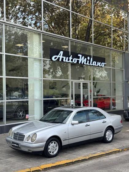 Mercedes-benz Clase E 2.6 E240 Elegance Plus At