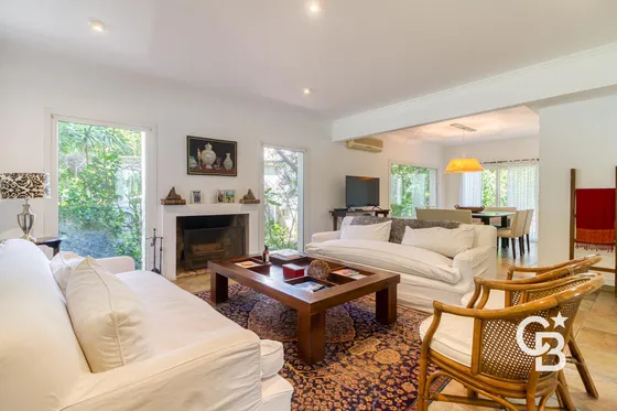 Casa En Venta 4 Ambientes C/ Pileta - Mayling Club De Campo
