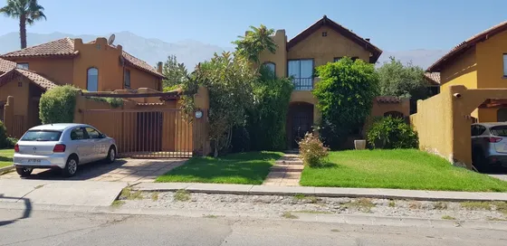 Excelente Casa Arqviva, Modelo Santa Barbara, Arrienda Dueño