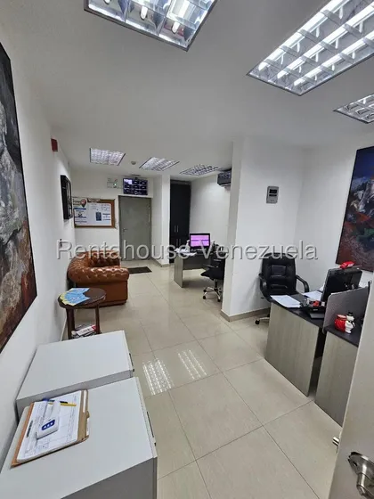 Local En Venta Urb. Chacao, Caracas. 25-12636 Yf