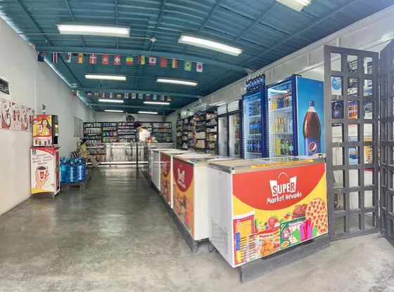 Se Vende O Alquila Terreno Con Local Comercial, En La Av. Panteon. Jp Solo Cliente Directo