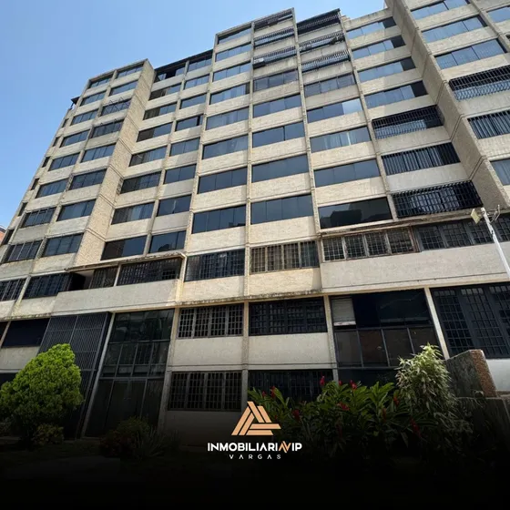 Apartamento En Venta Ubicado En La Urbanizacion La Llanada Caraballeda Estado La Guaira Ref 007 - 171