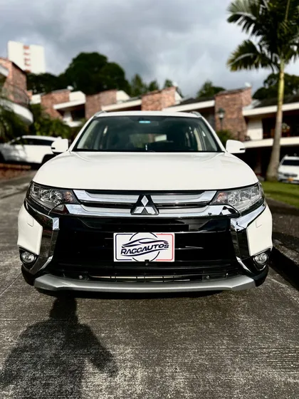 Mitsubishi Outlander 2.4 Kaiteki