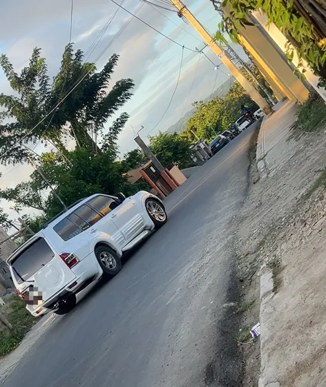 Mitsubishi Montero Limited 2001
