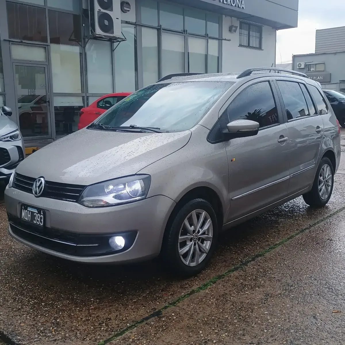Volkswagen Suran 1.6 Imotion Highline 11c
