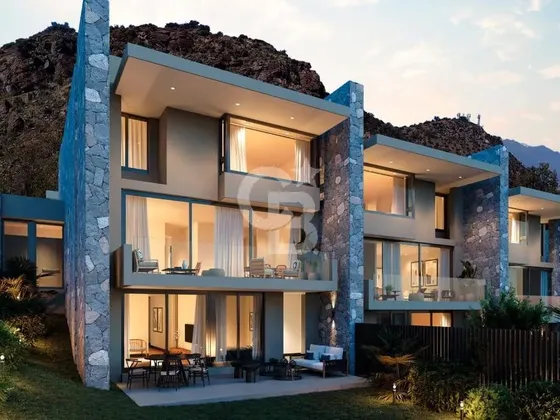 Nuevo Townhouse En Exclusivo Condominio En La Dehesa