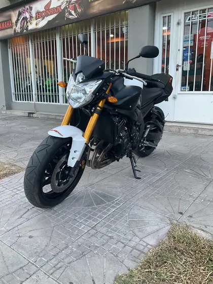 Yamaha Fz8 - Hobbycer Bikes