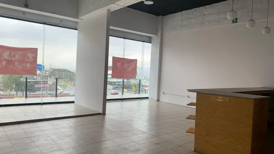 Local En Renta Puerta De Hierro Cumbres Monterrey