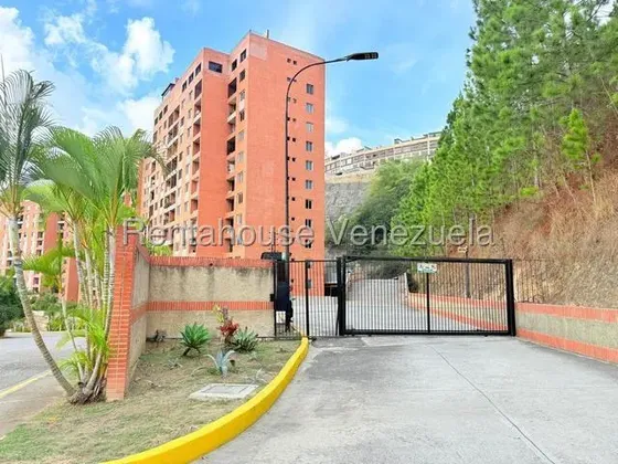 Venta Bonito Apartamento Colinas De La Tahona Ls
