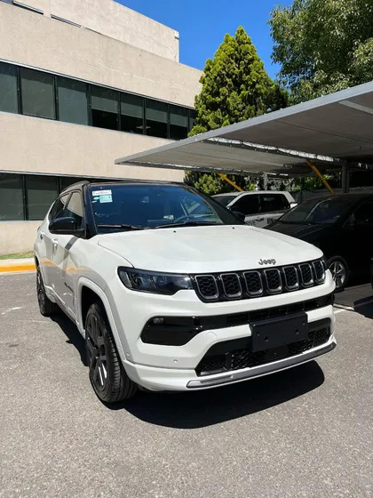 Jeep Compass 1.3 Sport At6