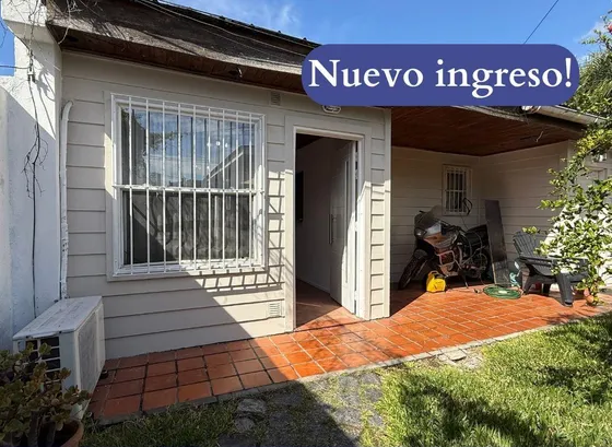 Casa Tipo Ph De 3 Ambientes Con Garage En Villa Sarmiento