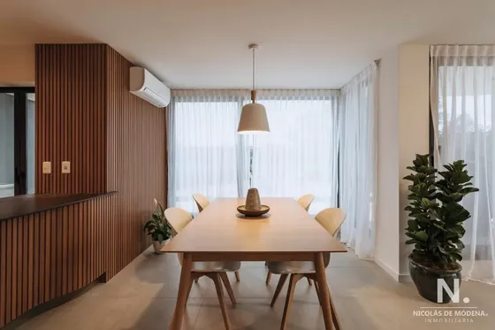 Apartamento De 4 Dormitorios En Barra De Carrasco - Ciudad De La Costa