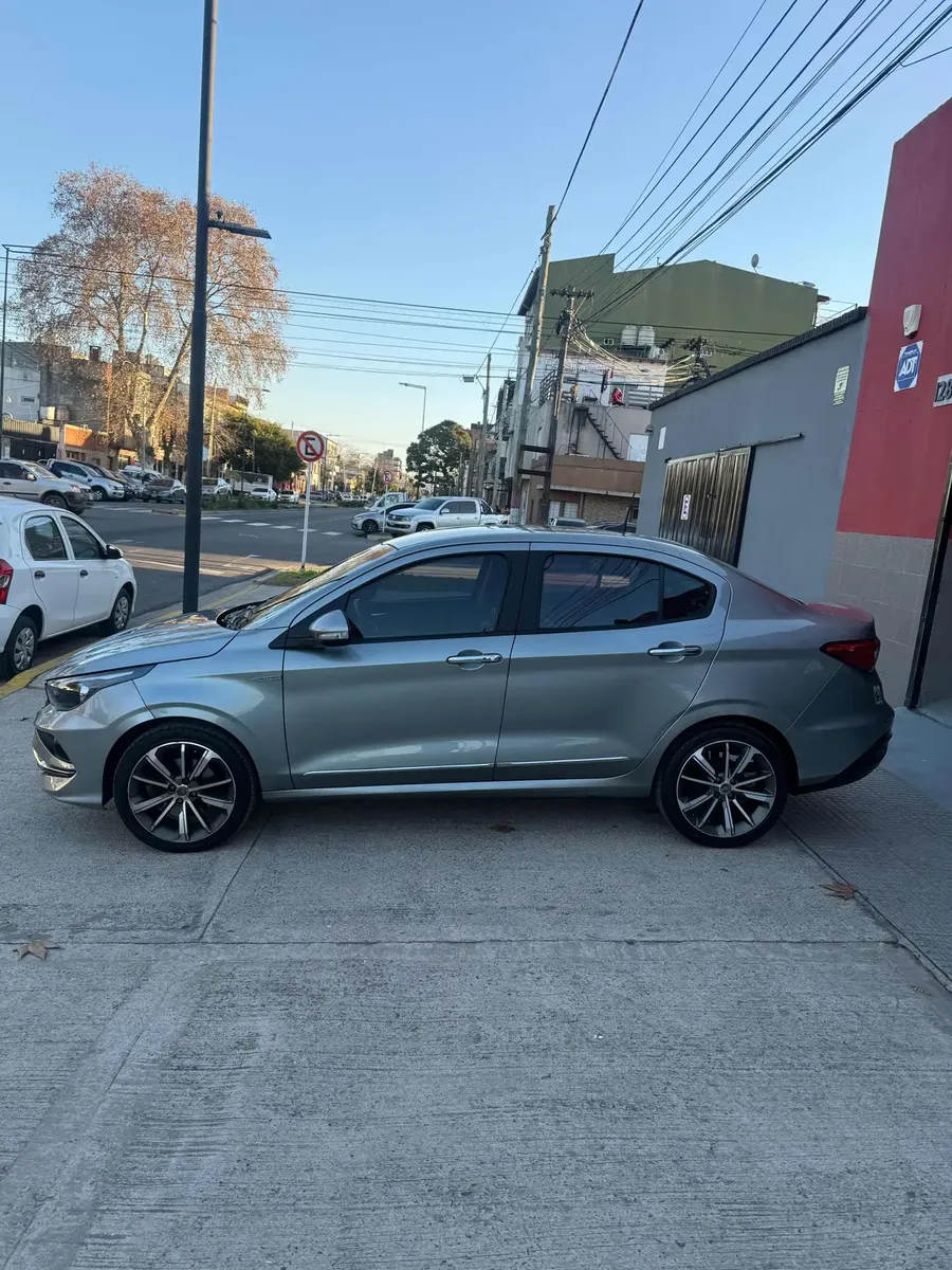 Fiat Cronos 1.8 16v Precision At6537015187208284167