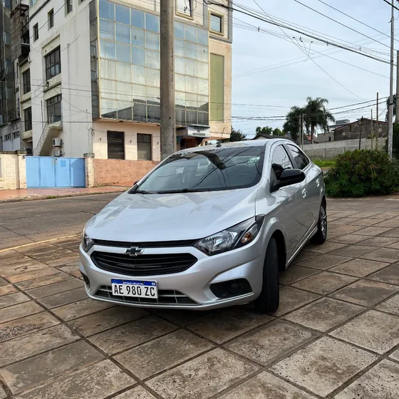 Chevrolet Onix 1.4 Plus Mt Joy Black Edition