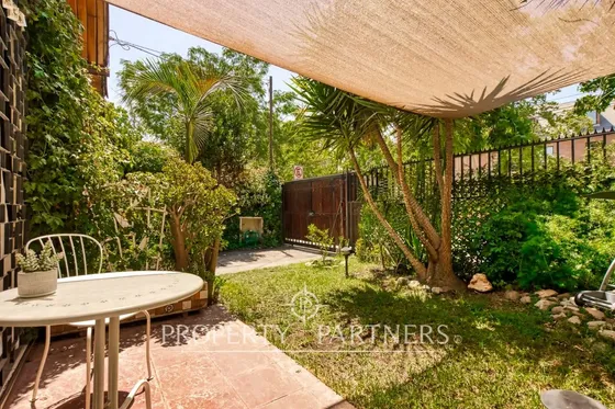 Imperdible Oportunidad Para Remodelar, Con Piscina...