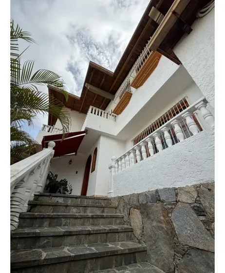 Vendo Casa Para Actualizar 500 M2 Los Naranjos Del Cafetal