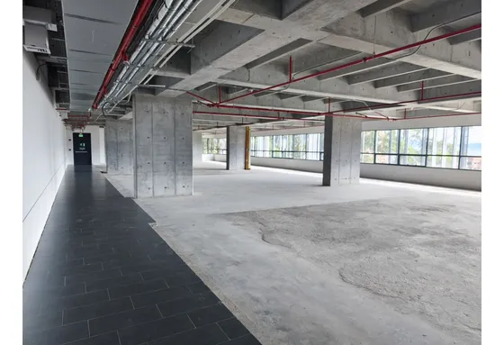 630m2 Oficina Arriendo Av. Las Palmas - Medellín