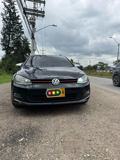 Volkswagen Golf 2.0 Tdi Sportwagen Se Dsg