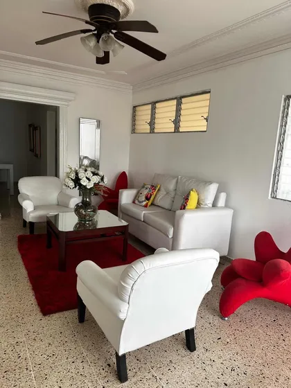 Rentó Casa Amueblada Segundo Nivel Cerca Monumento Santiago
