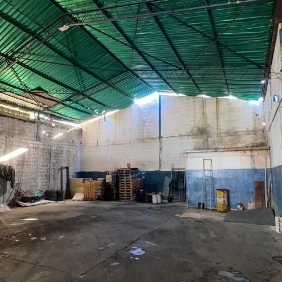 Galpón Industrial En Venta - Los Samanes - 604.87 M² - Onbg