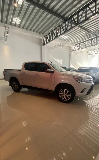 Toyota Hilux Pick-up 2.8 Cd Srx 177cv 4x4 At