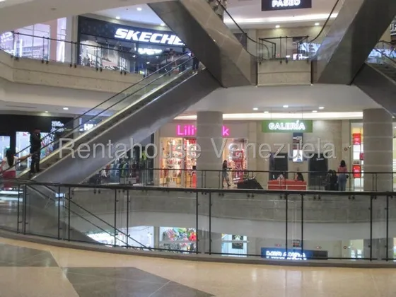 Venta Fondo De Comercio En El Sambil De La Candelaria Ijp 