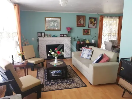 Casa En Venta Acul De 4 Dorm