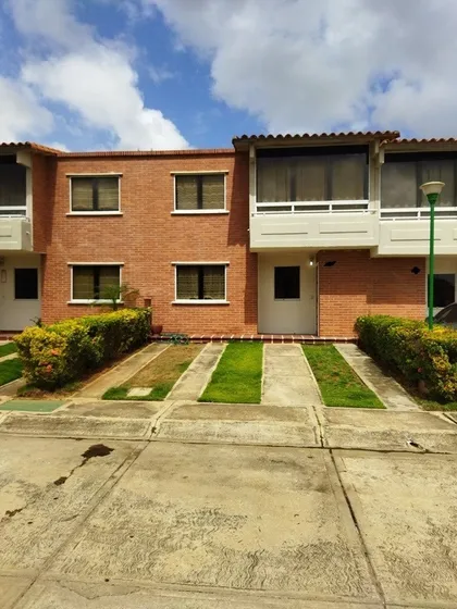 Hermoso Town House En Excelente Conjunto Residencial Listo Para Ocupar