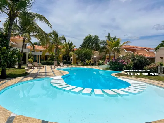 Venta Villa En Cocotal Golf Club (bavaro): 3 Dormitorios (lista)