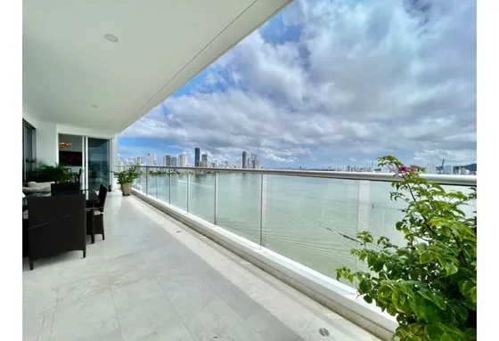 Apartamento 3 Alcobas En Edificio Alejandria Castillogrande Cartagena