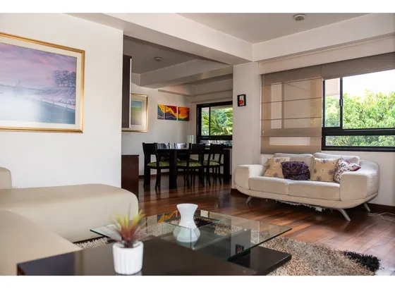 Se Vende Apartamento 150 M2 Santa Eduvigis 7767