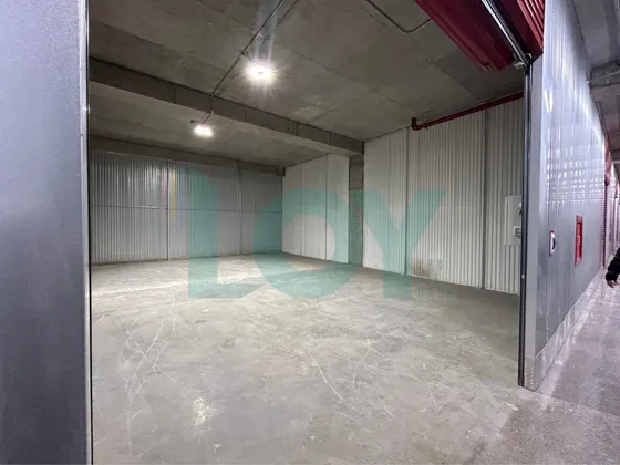 Arriendo De Cómoda Bodega En Recoleta, 110 Mt2 Fácil Acceso