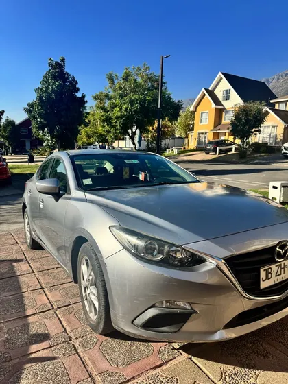Mazda 3 Sedan