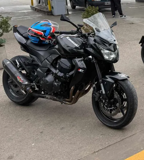 Kawasaki Z 750 Con Varios Accesorios En Muy Buen Estado
