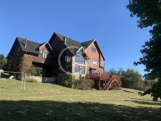Casa En Venta De 4 Dorm. En Puerto Varas