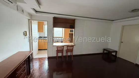 Dp - Santa Fe Sur - Practico Apartamento Ejecutivo 60m2 27-3420 Ideal Para Empresas, Pareja, ... Vista Al Avila, Agua Continua.