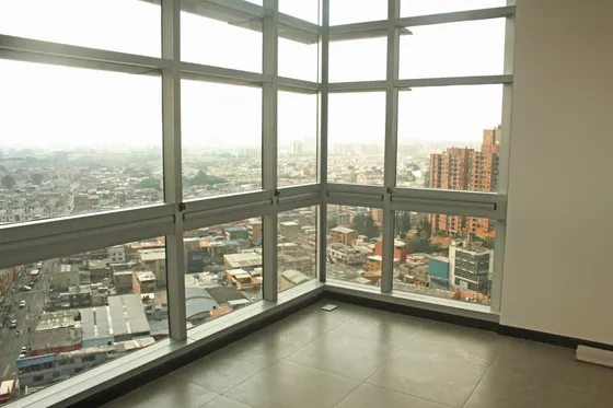 Vendo Oficina North Point 13omts $890.000.000