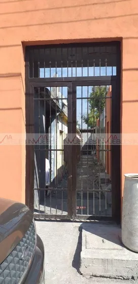 Casa Uso De Suelo En Venta En Zapata