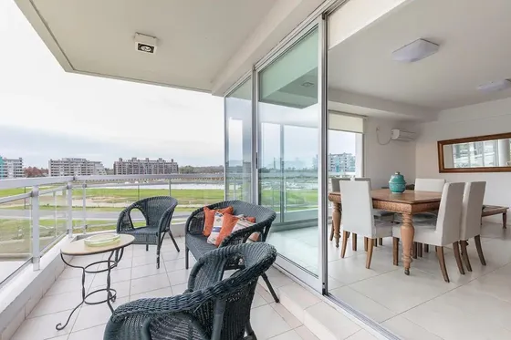 Estupendo Dpto Con Vistas A La Bahia, Super! Imperdible! U$249.000