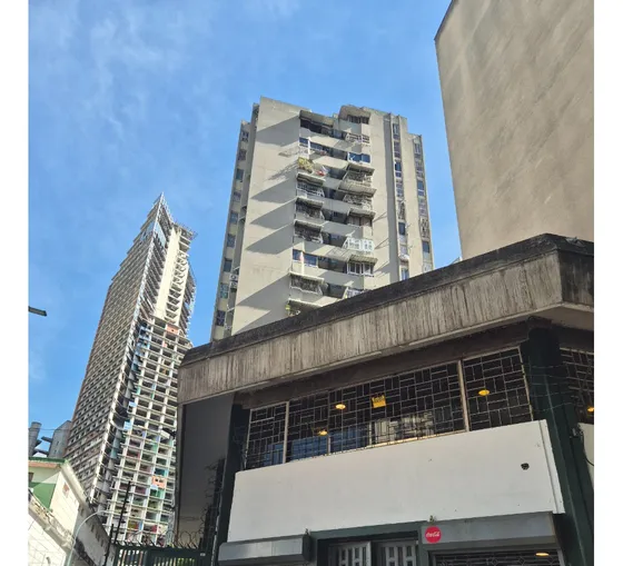 Apartamento A 3 Cuadras Del Sambil Y Con Hermosa Terraza
