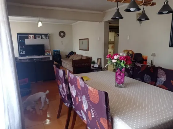 Venta Casa Con Casa Interior El Bosque 6d+1b -antu