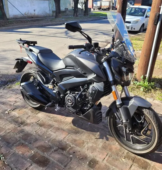 Dominar 400
